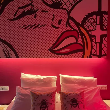 The Muse Flat In Just A Few Steps Away From Museums And Helexpo Apartment