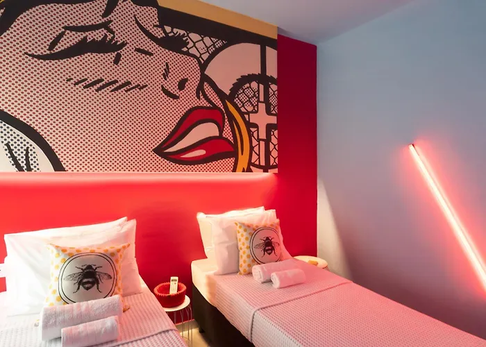 The Muse Flat In Just A Few Steps Away From Museums And Helexpo Apartman *