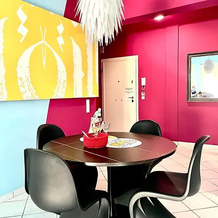 The Muse Flat In Just A Few Steps Away From Museums And Helexpo Apartament *