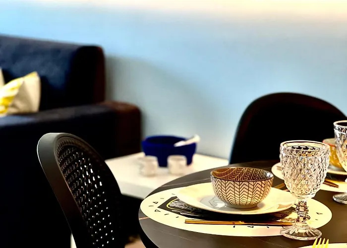 The Muse Flat In Just A Few Steps Away From Museums And Helexpo * Thessaloníki