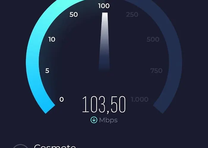 The Muse Flat In Just A Few Steps Away From Museums And Helexpo *