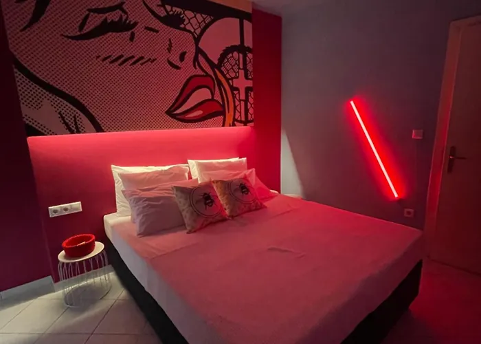 The Muse Flat In Just A Few Steps Away From Museums And Helexpo Lejlighed