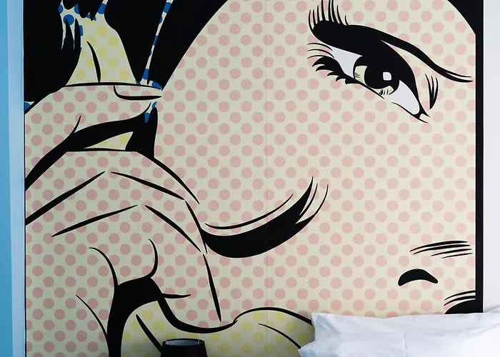 The Muse Flat In Just A Few Steps Away From Museums And Helexpo