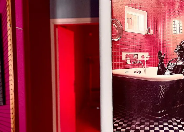 The Muse Flat In Just A Few Steps Away From Museums And Helexpo Apartment